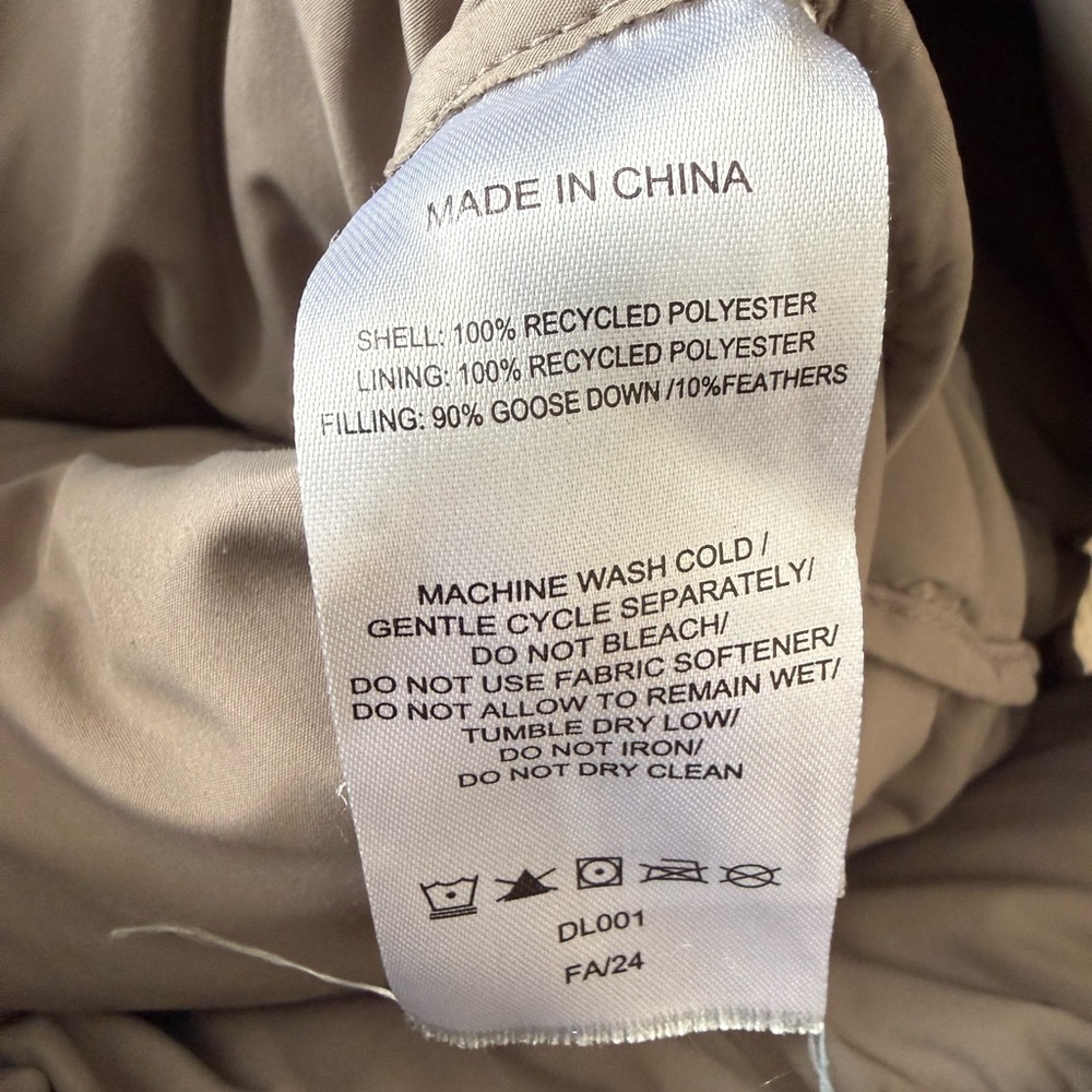Quince Responsible Down Long Puffer Jacket Stone Taupe small - Picture 9 of 10